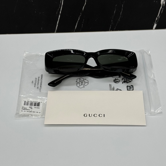 NEW GG1528S 001 GUCCI BLACK GREY SQUARE WOMEN GUCCI SUNGLASSES - Picture 13 of 14